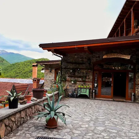 Tutto Hotel