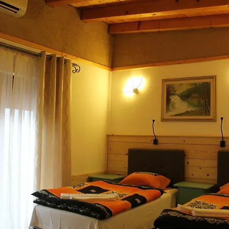 Tutto Hotel